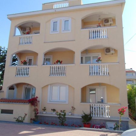 Apartmani Villa Marija 扎达尔 外观 照片