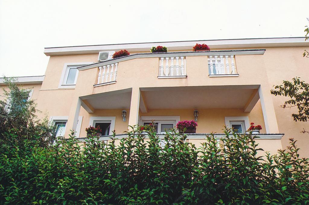 Apartmani Villa Marija 扎达尔 外观 照片