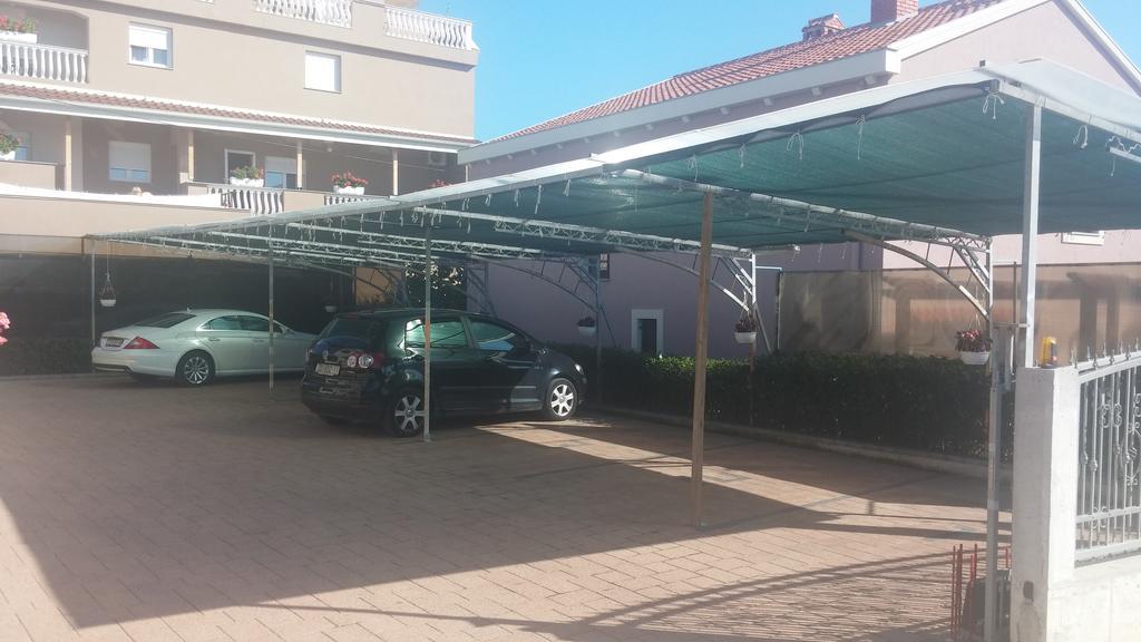 Apartmani Villa Marija 扎达尔 外观 照片