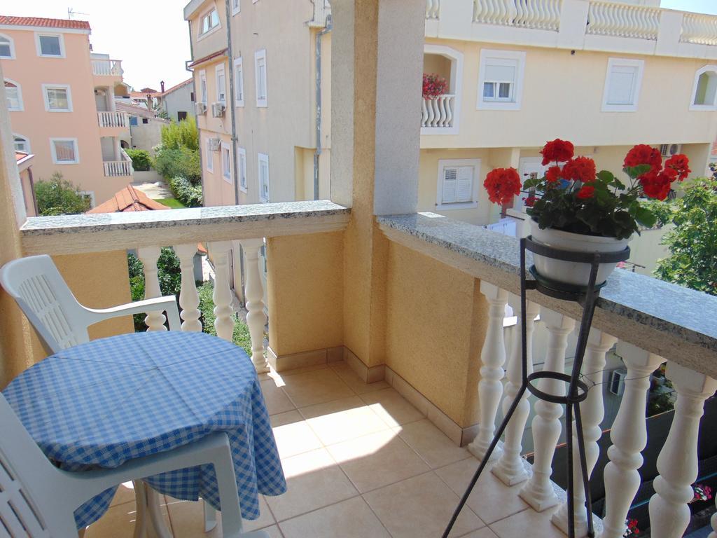 Apartmani Villa Marija 扎达尔 外观 照片
