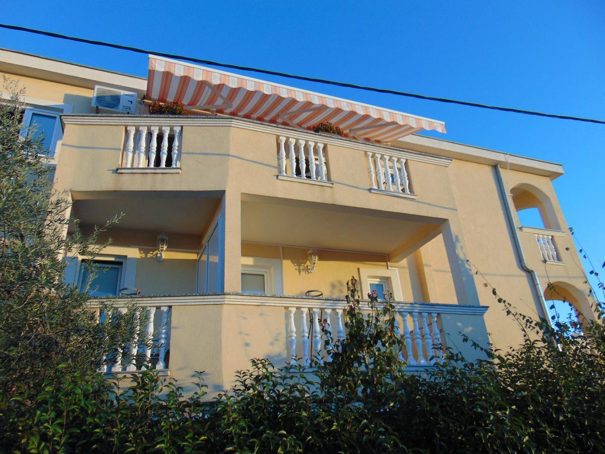 Apartmani Villa Marija 扎达尔 外观 照片
