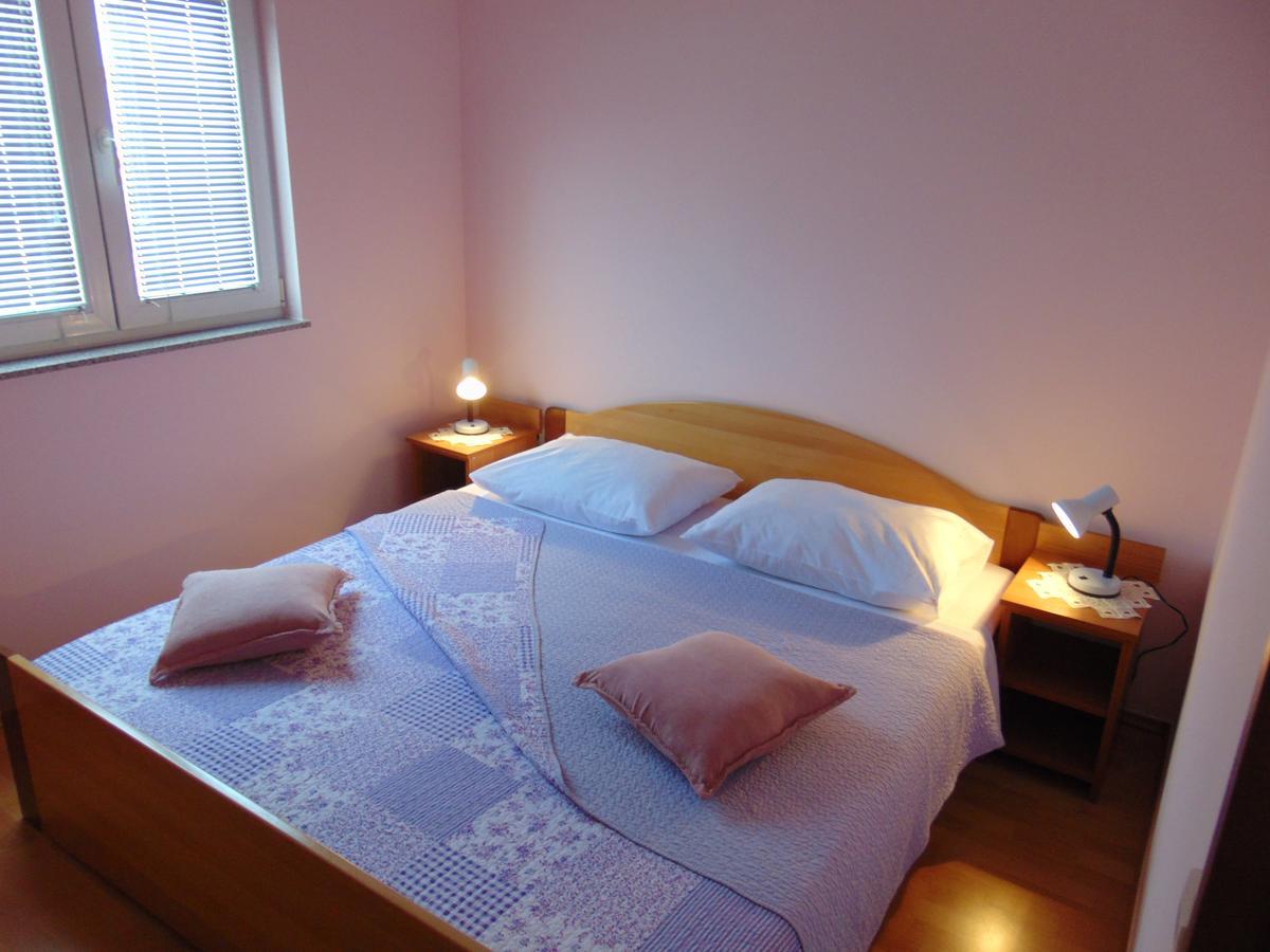 Apartmani Villa Marija 扎达尔 外观 照片